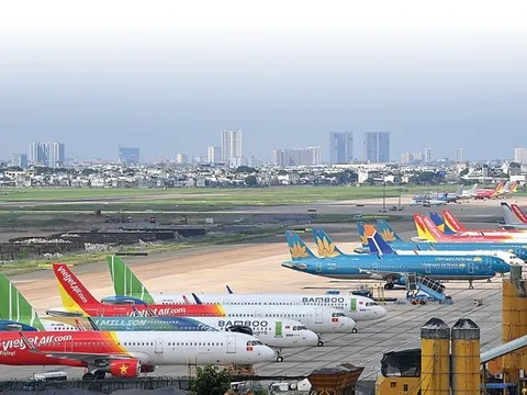 Hãng hàng không nào có tỉ lệ chuyến bay delay ít nhất từ đầu năm đến nay?