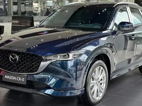 Mazda CX-5 bất ngờ tăng giá bán nhưng vẫn là món hàng hot, giữ nguyên cơ hội trở thành 'vua doanh số' năm 2023