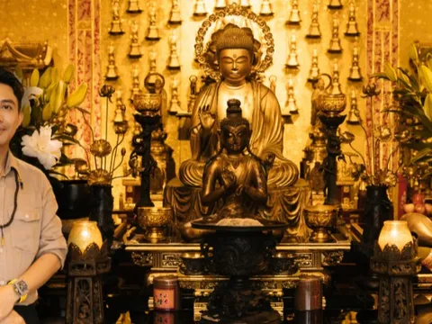 Đại gia Minh Nhựa chia sẻ cách bài trí phòng thờ cực đặc biệt, có chi tiết tinh tế, ấm cúng đến không ngờ