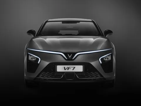 Ảnh chi tiết VinFast VF 7 giá từ 850 triệu đồng vừa ra mắt