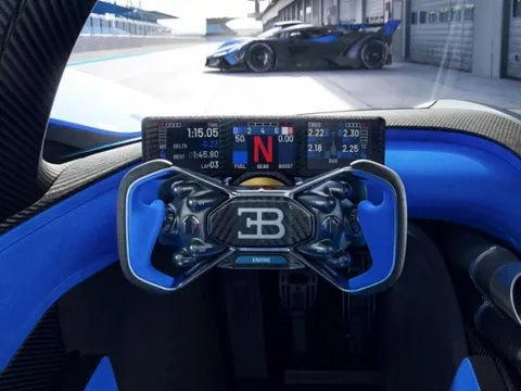 Cảm giác ngồi sau vô lăng Bugatti Bolide trị giá 4,4 triệu USD sẽ như thế nào?