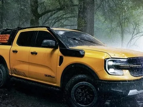 Ford Ranger thêm một tên gọi lạ hoắc: Bản base đã có 2 màn hình to, thêm công nghệ đầu xe xuyên thấu