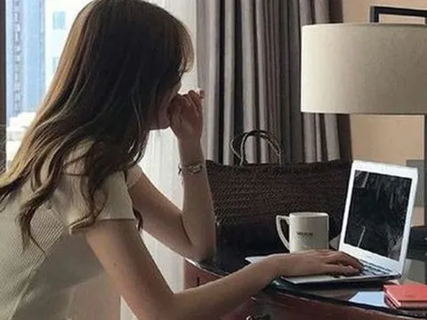 Hội sắp 30 làm gì để "tiền đẻ ra tiền" ngoài công việc văn phòng?