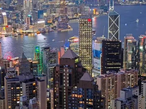 Lãi suất cao ở Mỹ gây bất ổn tài chính tại Đông Á mới nổi