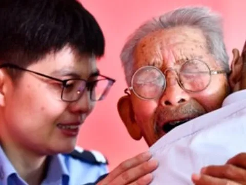 Cụ ông 90 tuổi tìm thấy con trai sau 58 năm nhờ ADN