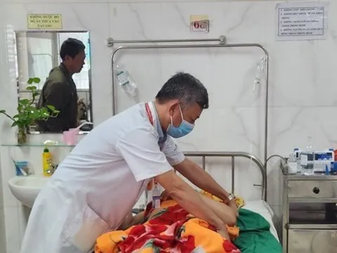 Đi hái cà phê, người phụ nữ té xuống giếng, liệt hai chân