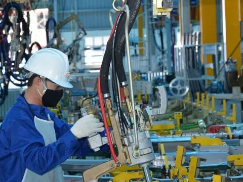 Doanh nghiệp nỗ lực tìm kiếm đơn hàng làm chỉ số sản xuất công nghiệp tăng