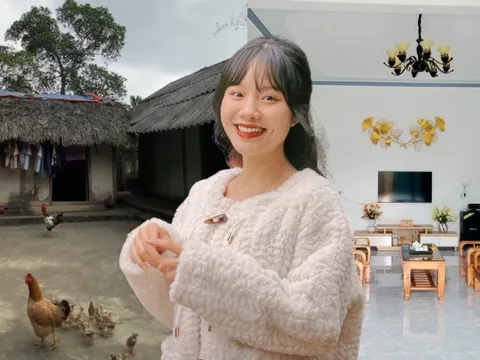 Sinh ra trong gia đình khó khăn, hội cô gái tích góp tiền tỷ để xây nhà mới tặng bố mẹ dưỡng già