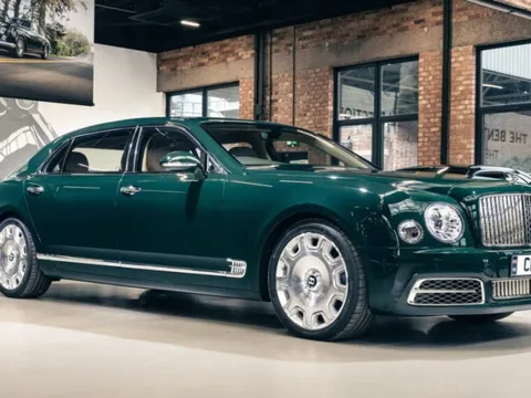 Chiêm ngưỡng chiếc Bentley Mulsanne đặc biệt của cố Nữ hoàng Anh Elizabeth II
