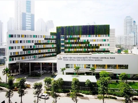 Ứng dụng kỹ thuật cao cứu ca bệnh u thần kinh méo mặt, liệt chân