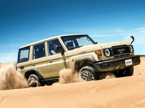 Hiếm có xe nào thọ lâu như bản Toyota Land Cruiser này: 40 năm vẫn được nâng cấp, kiểu dáng giờ lại thành trend