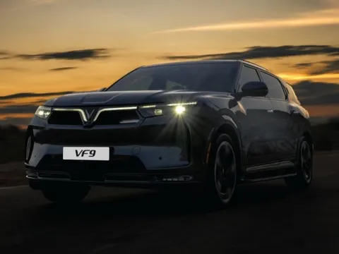 VinFast VF 9 có thêm lựa chọn từ 'vua pin' CATL, đi gần 600km với pin đầy
