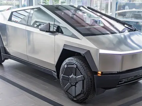 Tesla Cybertruck ra mắt: Giá quy đổi hơn 1,5 tỷ, chống đạn, tăng tốc nhanh, nhưng tầm vận hành khiến nhiều người thất vọng