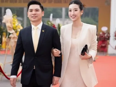 Đội bóng của chồng thắng tưng bừng, hoa hậu Đỗ Mỹ Linh khen: "10 điểm không có nhưng"