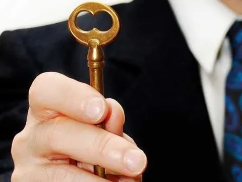 Càng khát khao có tiền, tiền càng ‘chạy’; càng đủng đỉnh với tiền, tiền tự đổ về: Tại sao?