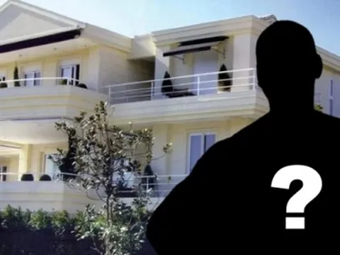 Nợ nần chồng chất, huyền thoại bóng đá Brazil phải bán căn biệt thự 200 tỷ với giá rẻ để trang trải