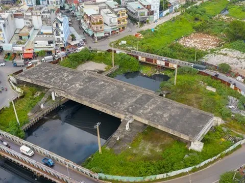 Cầu gần 700 tỷ đồng ở TPHCM 'đắp chiếu' hơn 5 năm