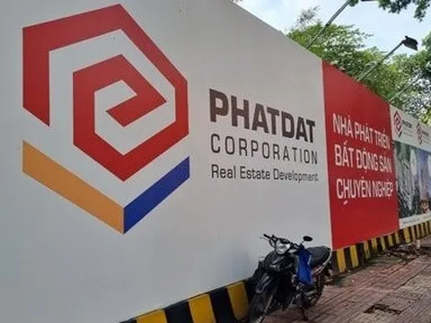 Lãnh đạo đồng loạt "thoát hàng", Phát Đạt lên tiếng trấn an cổ đông