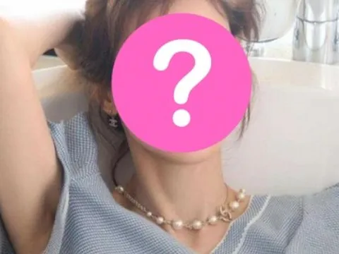 Mỹ nhân bỏ bạn trai nghèo cưới đại gia 17.000 tỷ, giờ liều mạng đóng phim trả nợ nhưng mãi không hết