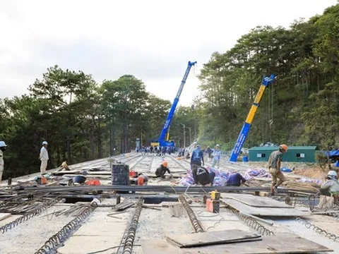 Sắp thông xe toàn tuyến đèo đẹp và hiểm trở bậc nhất Việt Nam