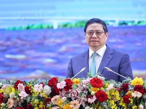 Thủ tướng: Kéo dài tuyến cao tốc Bắc-Nam thông tuyến tới tận mũi Cà Mau