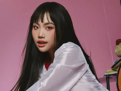 Tuổi 20 của Phương Mỹ Chi: Làm chủ tịch công ty, yêu đương năm 17 tuổi nhưng chưa có nụ hôn đầu