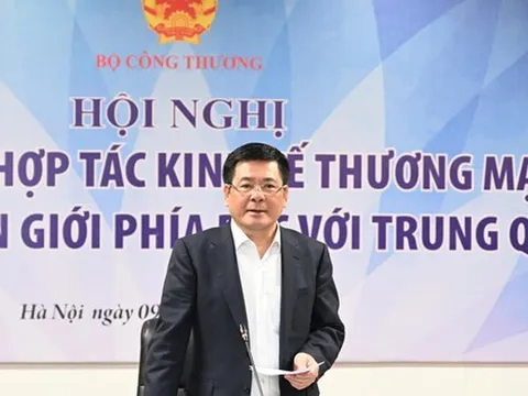 Cần tiến tới 'đoạn tuyệt' với xuất khẩu tiểu ngạch qua biên giới Trung Quốc