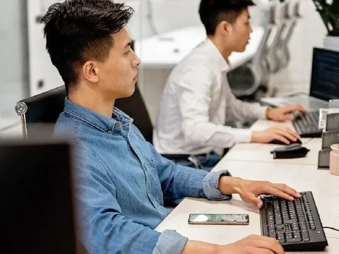 5 lời nhắn ‘chí tình, chí lý’ của ‘siêu nhân’ Elon Musk về tiền bạc, lương thưởng, kết giao: Thấm từng chữ!