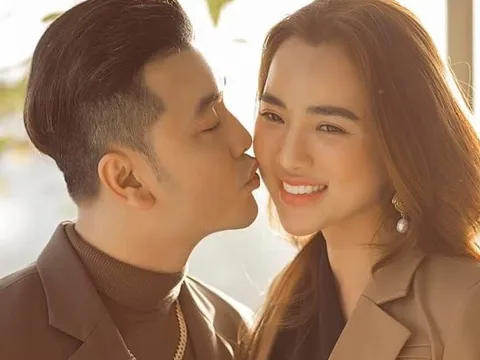 Nam ca sĩ Việt đình đám yêu say đắm người phụ nữ 1 lần đò, thương con vợ như con ruột