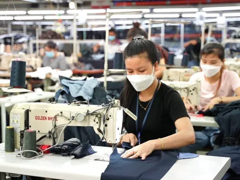 Những ngành dễ mất việc nhất trong "làn sóng sa thải": Bất động sản, xây dựng chưa phải số 1!