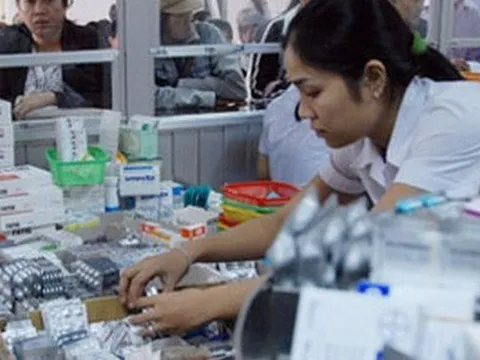 Giá thuốc bán buôn, bán lẻ không được cao hơn giá kê khai