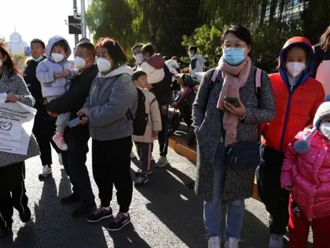 Nguy cơ kháng kháng sinh từ dịch viêm phổi bùng phát ở trẻ em