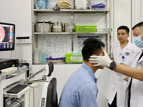 Mặt biến dạng sau cú ngã xe máy