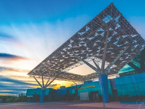 Năm "đại thắng" của một tỉnh giáp Trung Quốc: 9 năm liên tiếp tăng trưởng trên hai con số, lập kỷ lục về thu hút FDI