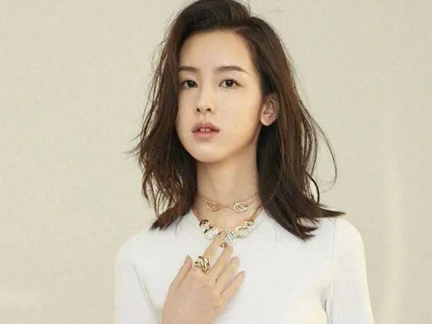 Trên phim bị chê diễn đơ, ánh mắt lờ đờ, ngoài đời nữ diễn viên này có học vấn cực hoàng tráng, IQ không phải dạng vừa!