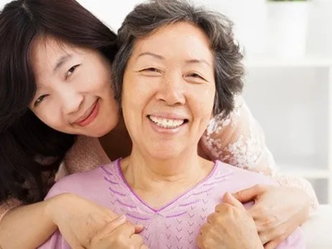 Duy trì 7 thói quen tiết kiệm này gần 60 năm, mẹ tôi mua được 4 mảnh đất