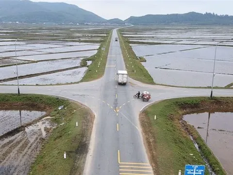 Cận cảnh loạt nút giao, ngã tư 'tử thần' trên đường ven biển gần 2.000 tỷ đồng ở Hà Tĩnh