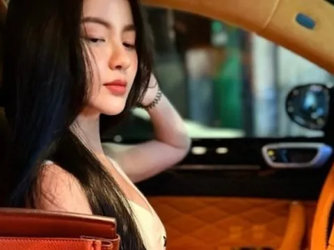 Từng lộ tài khoản có 2 tỷ, Chu Thanh Huyền kiếm tiền cỡ nào mà được gọi là "gió tầng nào gặp mây tầng đó" với Quang Hải?