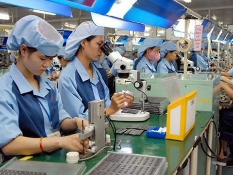 Sản xuất công nghiệp phục hồi chậm