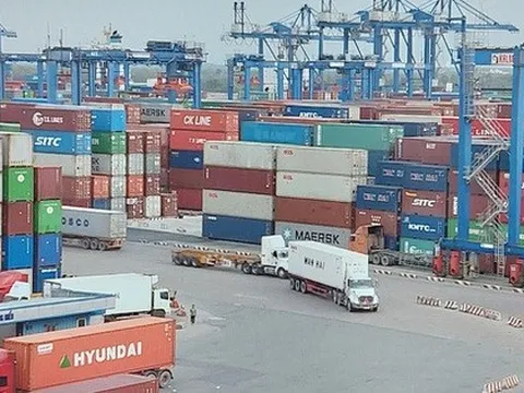 TP HCM thu gần 3.800 tỉ đồng phí cảng biển