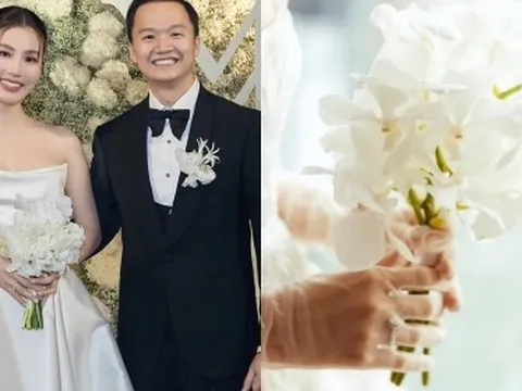 Diễm My 9X dùng 3 bó hoa ngày cưới: 1 bó chưa được cô dâu Vbiz nào dùng, ý nghĩa loài hoa cầm vào lễ đường mới đặc biệt