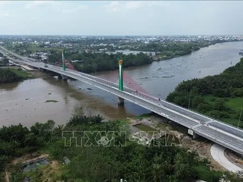 Thông xe tuyến đường trọng điểm hơn 3.100 tỷ đồng