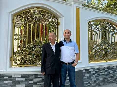 Cơ ngơi gần 400m2 con trai xây tặng bố ở Nam Định, xuýt xoa khi vào bên trong