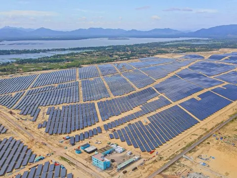 Bùng nổ năng lượng tái tạo, "miếng bánh" nào cho doanh nghiệp Việt?