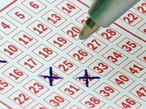 Bỗng dưng trúng số 25 tỷ đồng, người phụ nữ uất hận thấy cuộc đời bị hủy hoại