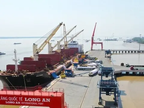 Việt Nam xuất siêu khoảng 28 tỷ USD năm 2023