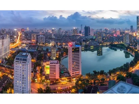 Hà Nội thu ngân sách vượt mốc 400.000 tỷ đồng, 4 quận đầu tiên gia nhập CLB '10.000' tỷ