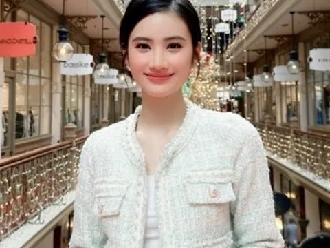 Hoa hậu Ý Nhi lộ diện sang chảnh, gây ấn tượng bởi 1 chi tiết khi đón năm mới ở Úc