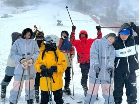 Người Việt đổ đi trượt tuyết, 'săn mây' dịp Tết Dương lịch
