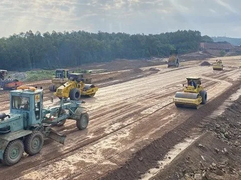 Chung tay tháo gỡ nguồn vật liệu làm cao tốc